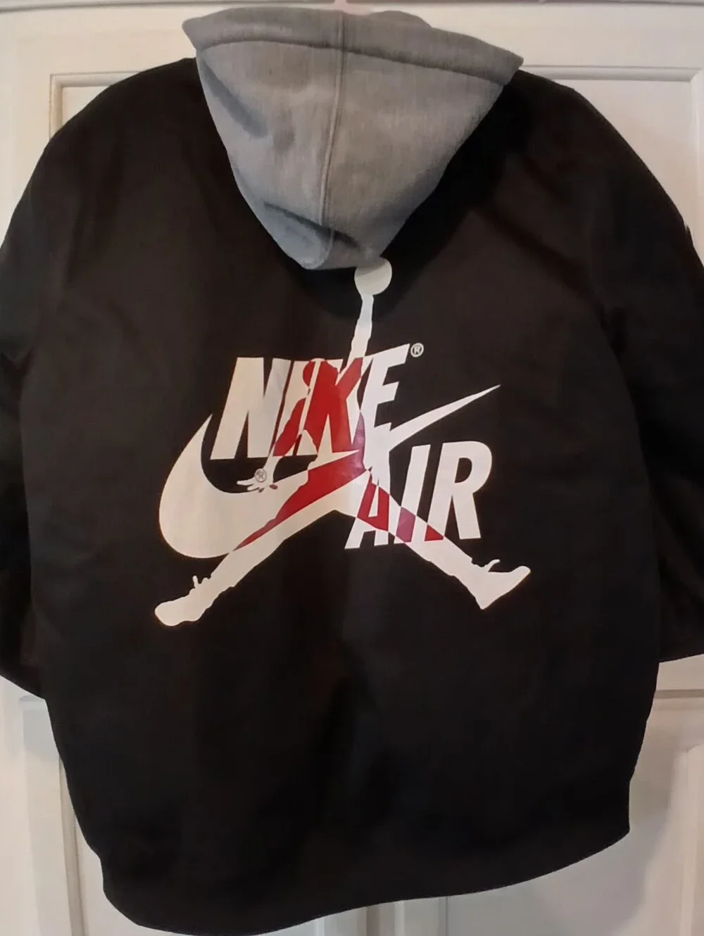 Nike Jordan Jumpman Classic Hooded bomber jacket Size XL (Teens 13-15 yo)